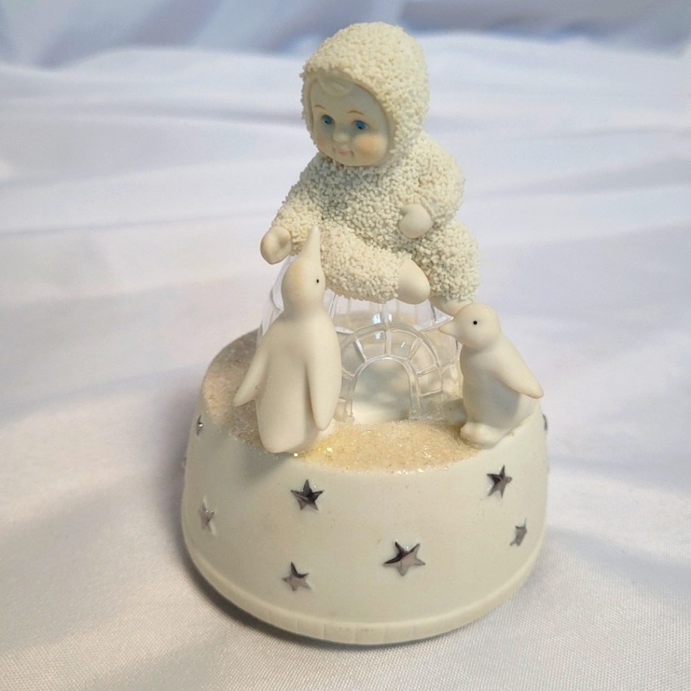 Department 56 Winter Wonderland Igloo Music Box Porcelain Figurine Collectible